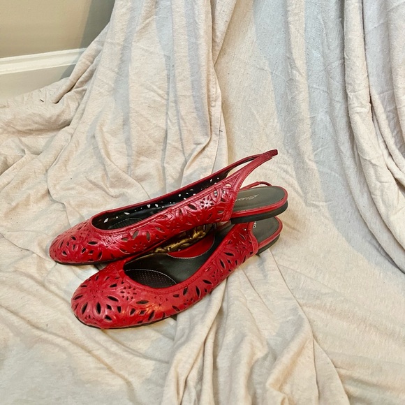 Eddie Bauer cutout red flats / slingback - Picture 5 of 5